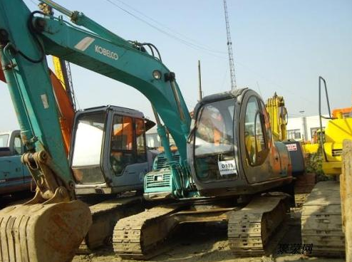 挖掘機陷車，你需要了解以下方法