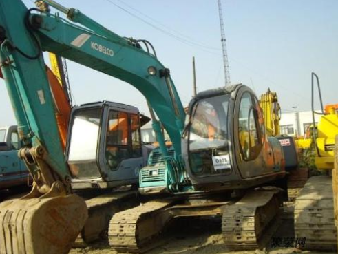 挖掘機陷車，你需要了解以下方法